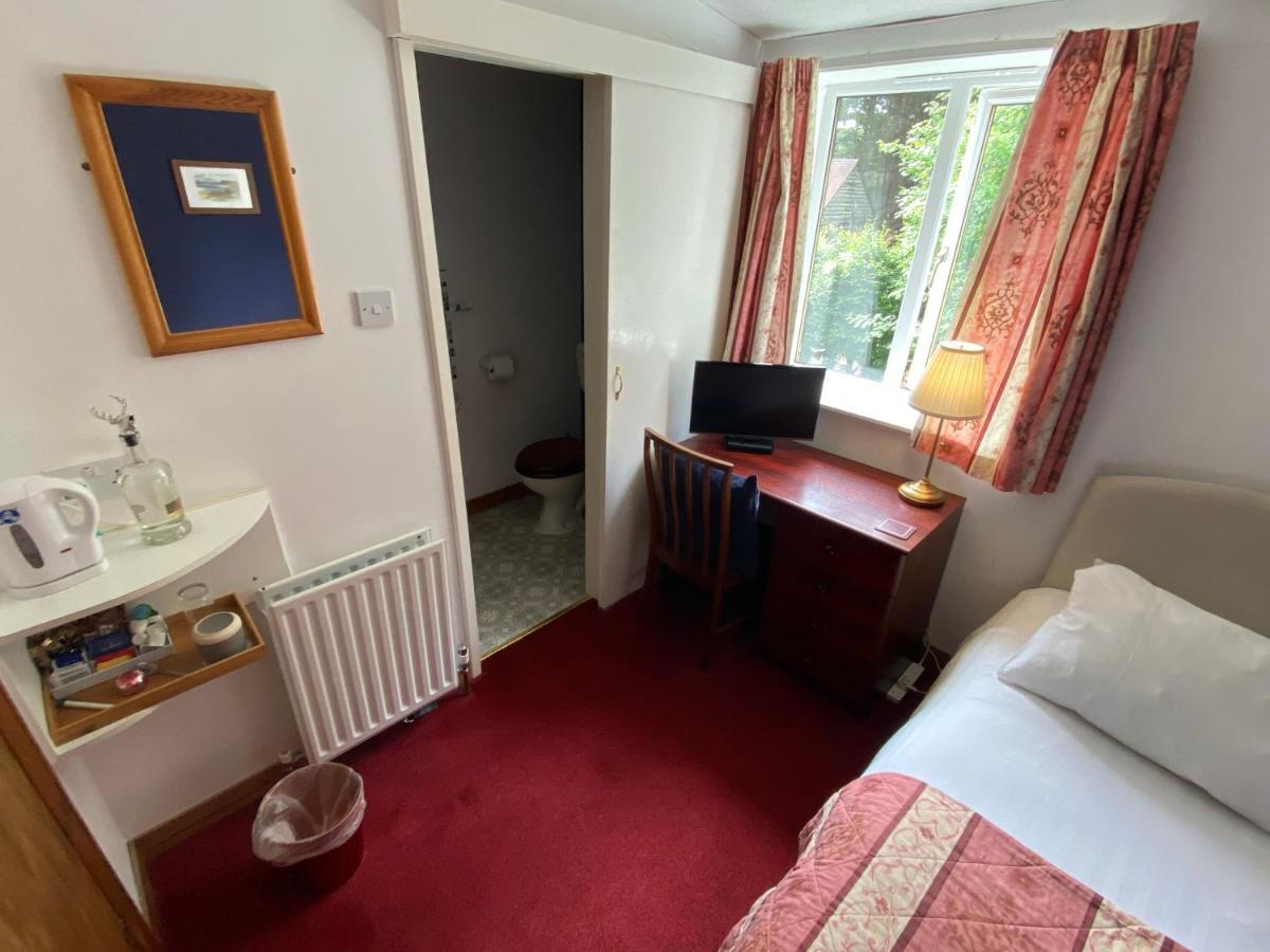 Glenan Lodge Self Catering Tomatin ภายนอก รูปภาพ
