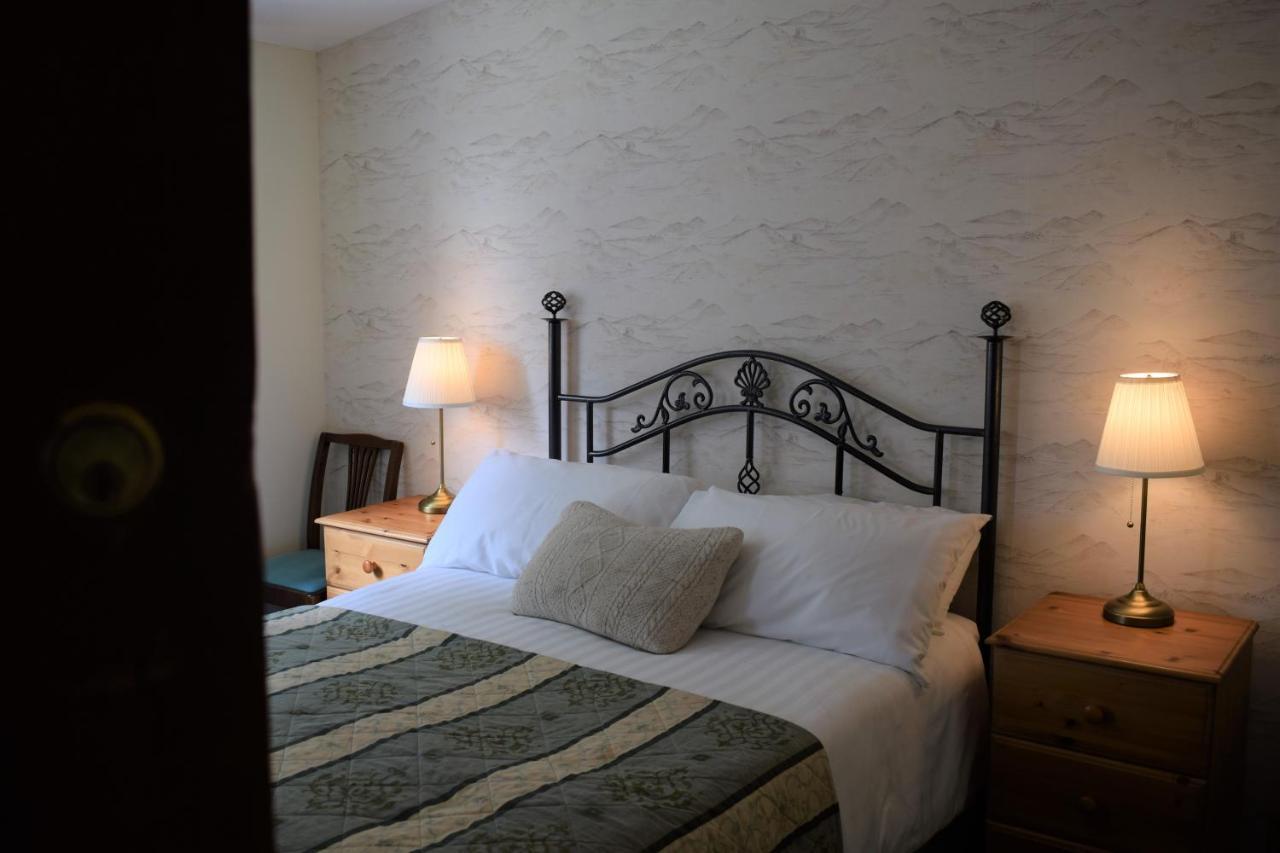 Glenan Lodge Self Catering Tomatin ภายนอก รูปภาพ